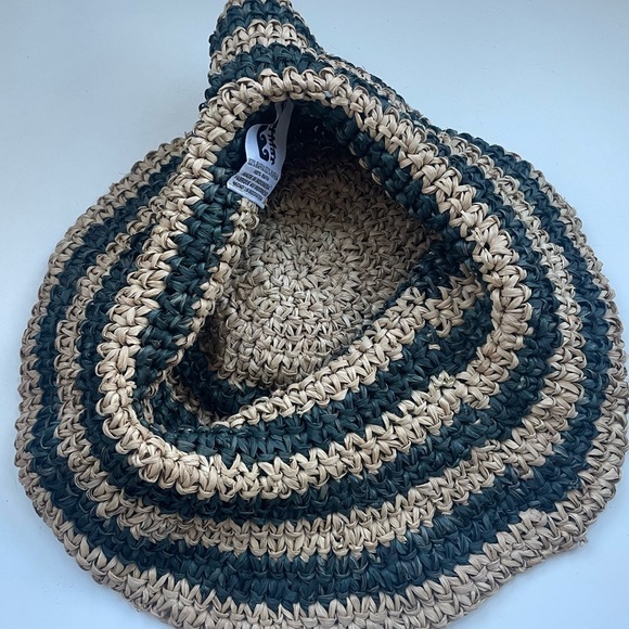 *NOT FOR SALE* NWOT Free People En El Mar Bingin Bucket Hat - Picture 12 of 12